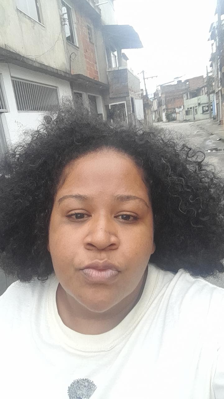 Verônica Gomes Santiago da Costa dantas