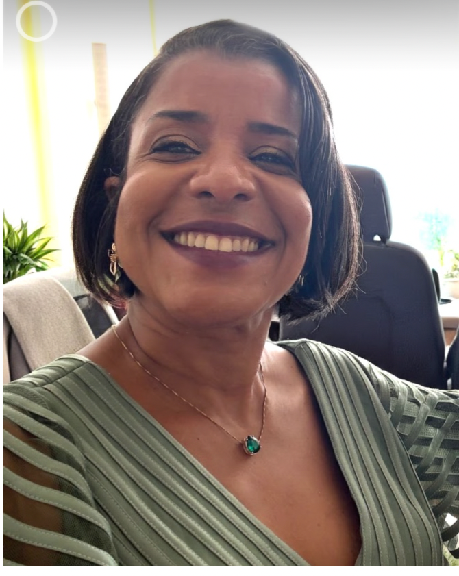 Naiane Gomes